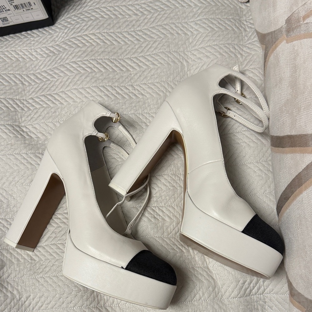 Steve Madden White and Black Platform Heels